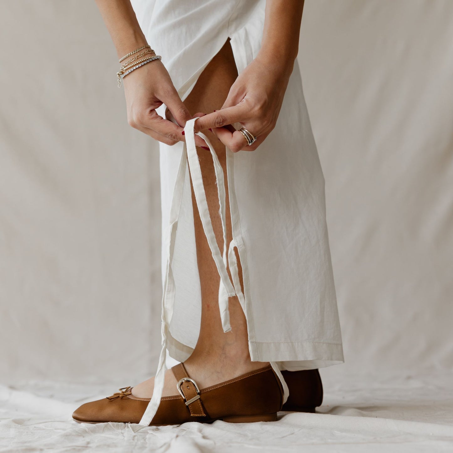 Side-tie Linen White Pants