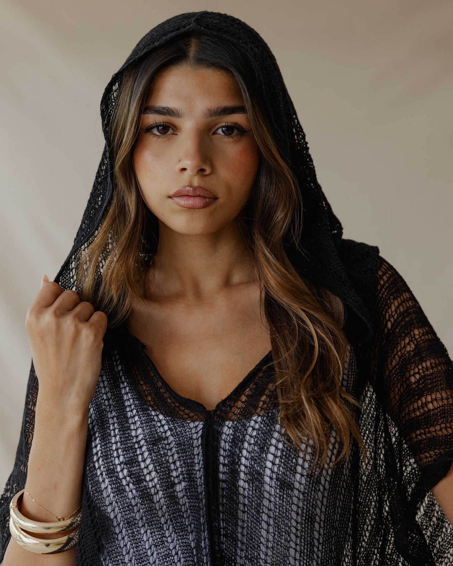 Poncho estivo in maglia nero
