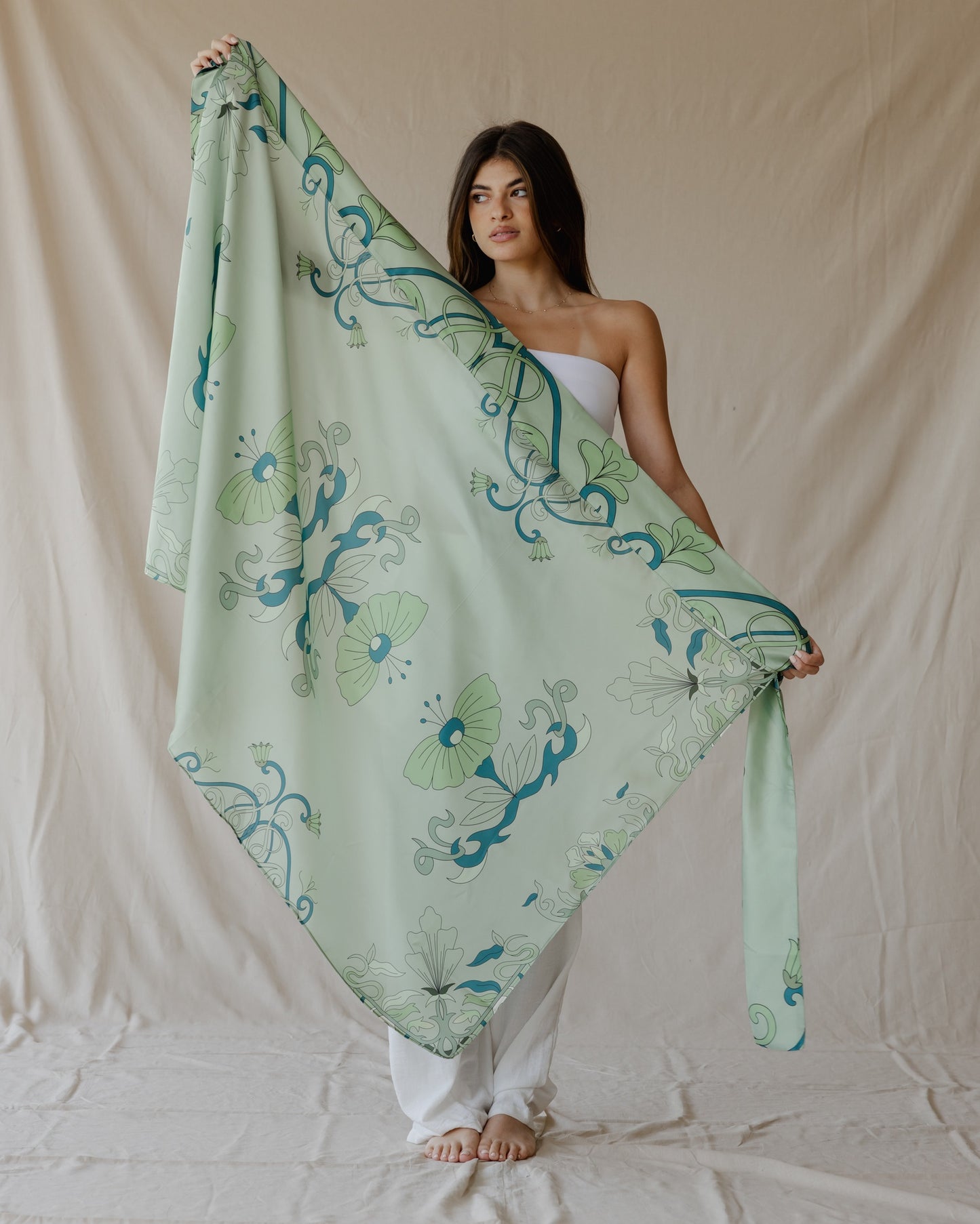 Pareo de pétalos de menta
