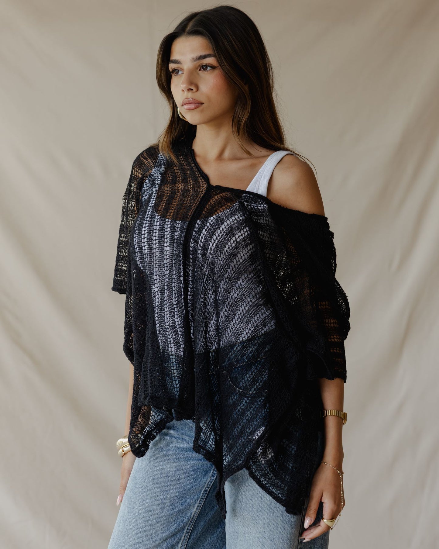 Poncho estivo in maglia nero