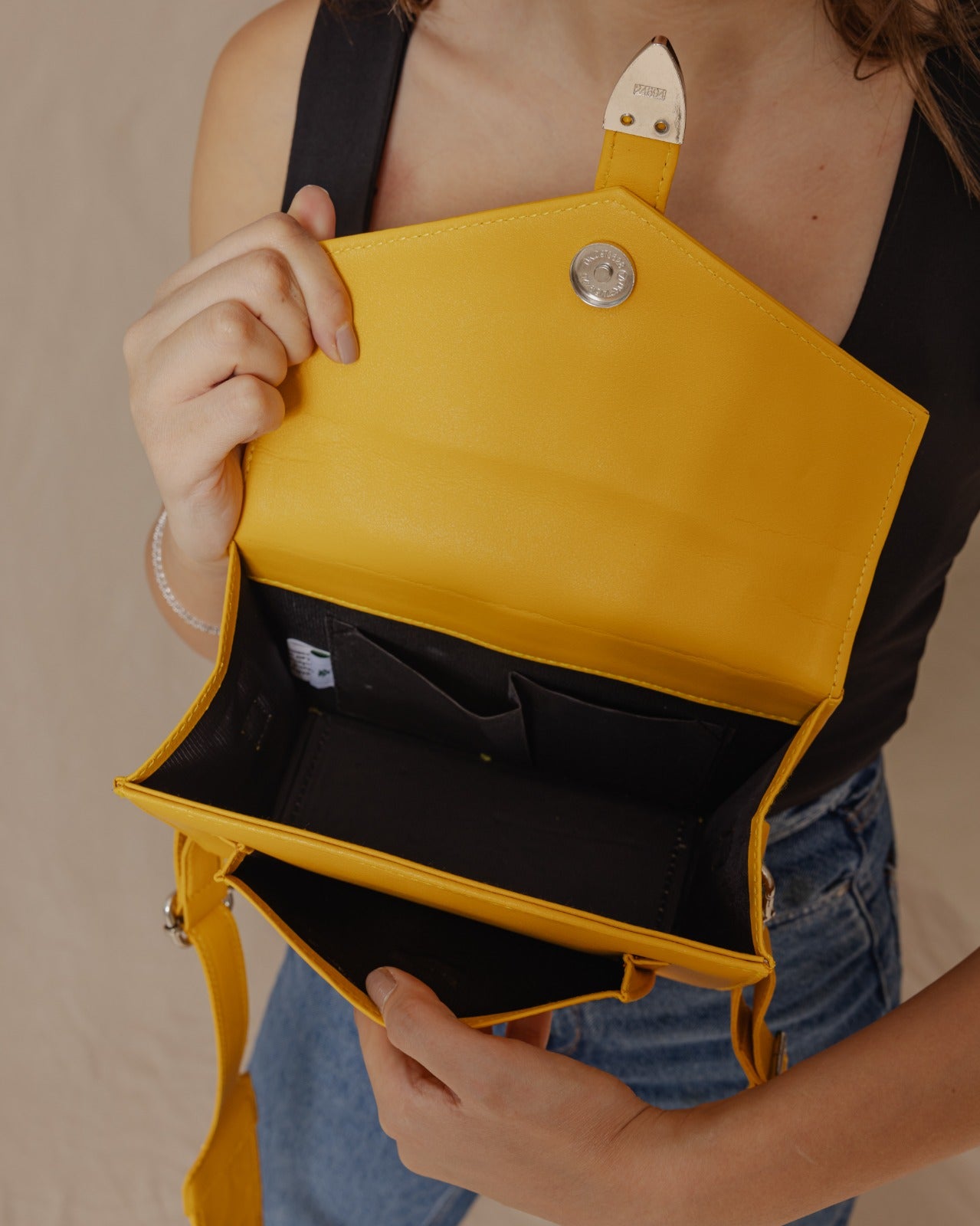 Bolso bandolera Town color mostaza