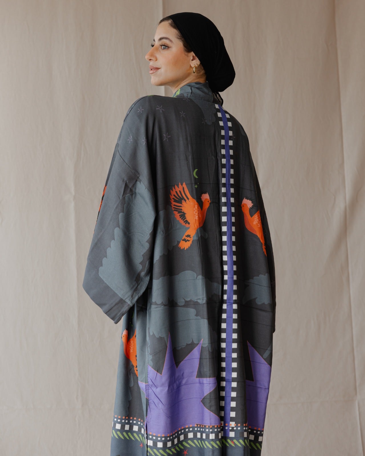 Kimono con ciondolo dell'upupa nero