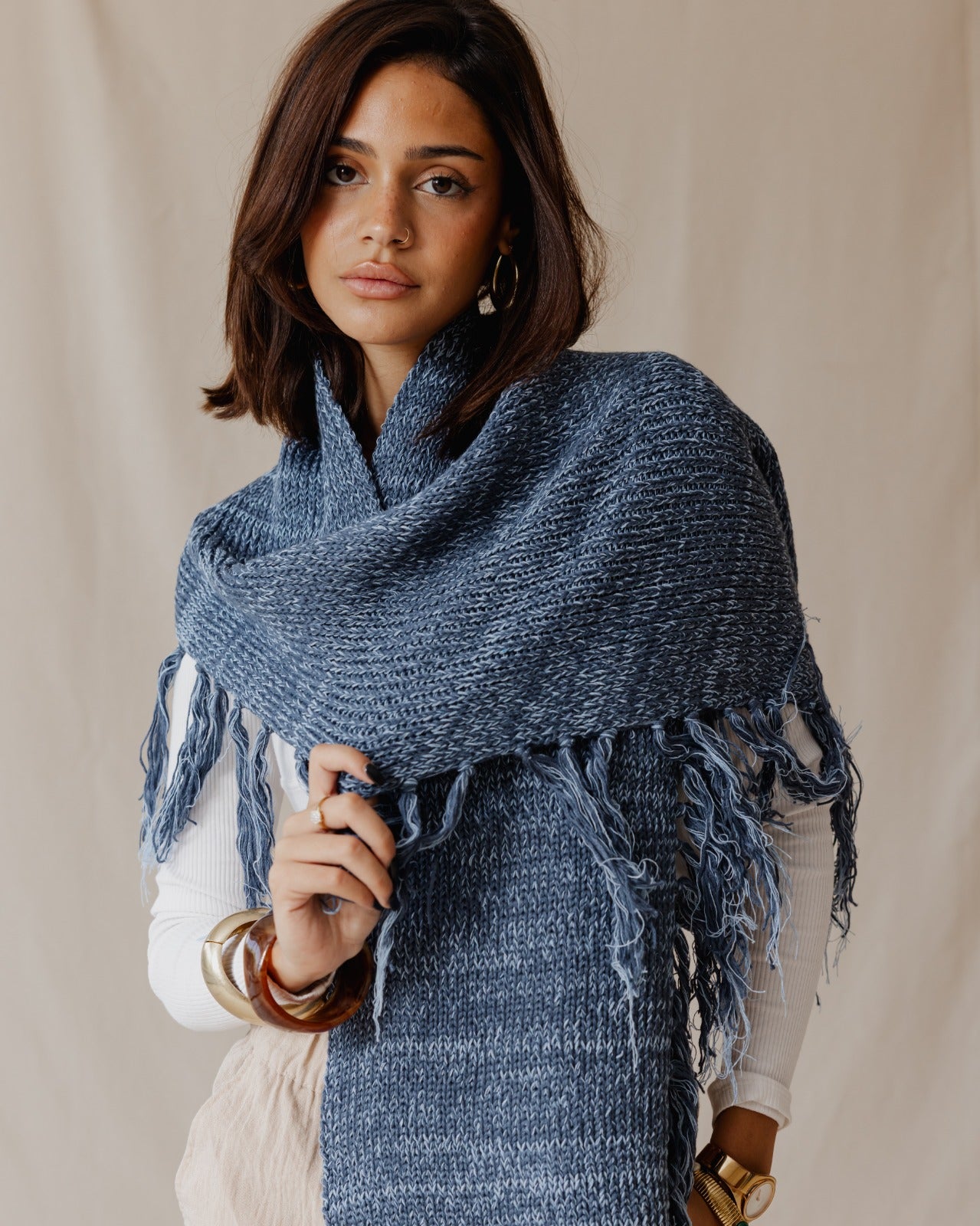 Fait à la main Allover Fringe écharpe marine