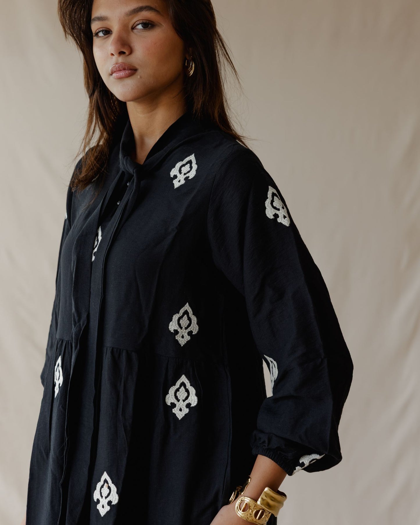 Arabesque Kleid Schwarz