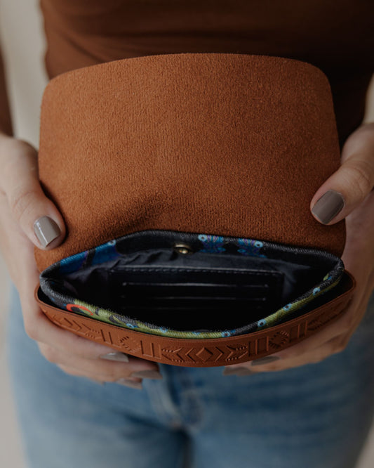 Camel Maze Purse