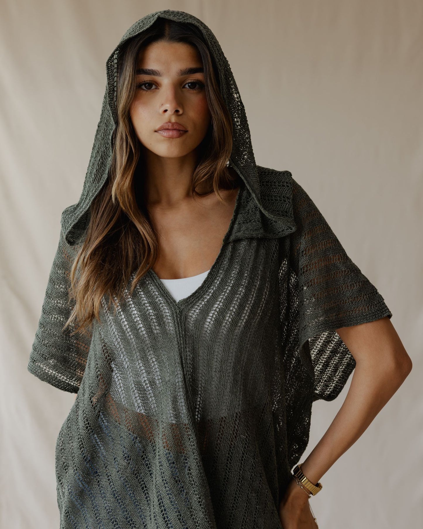 Poncho estivo in maglia oliva