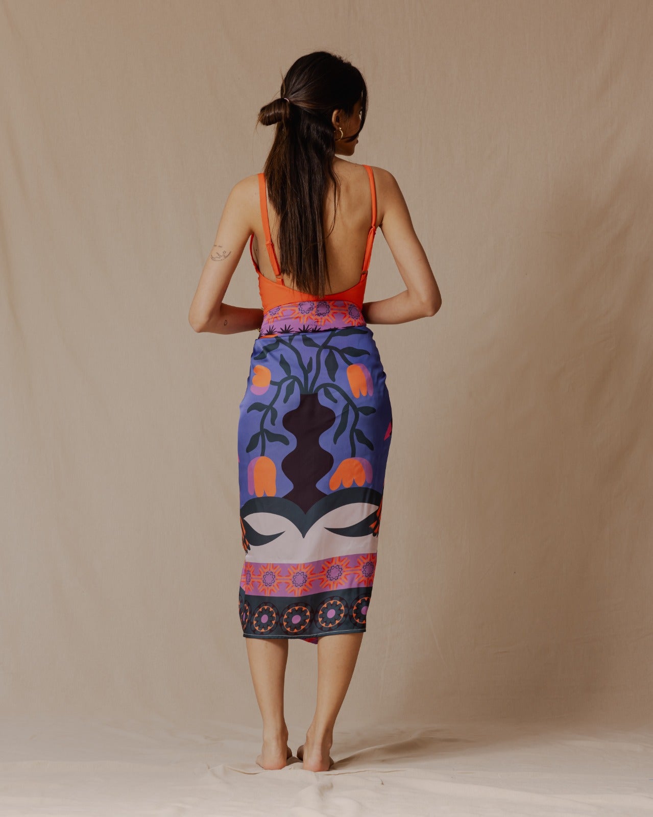 Tucan sarong baciato dal sole