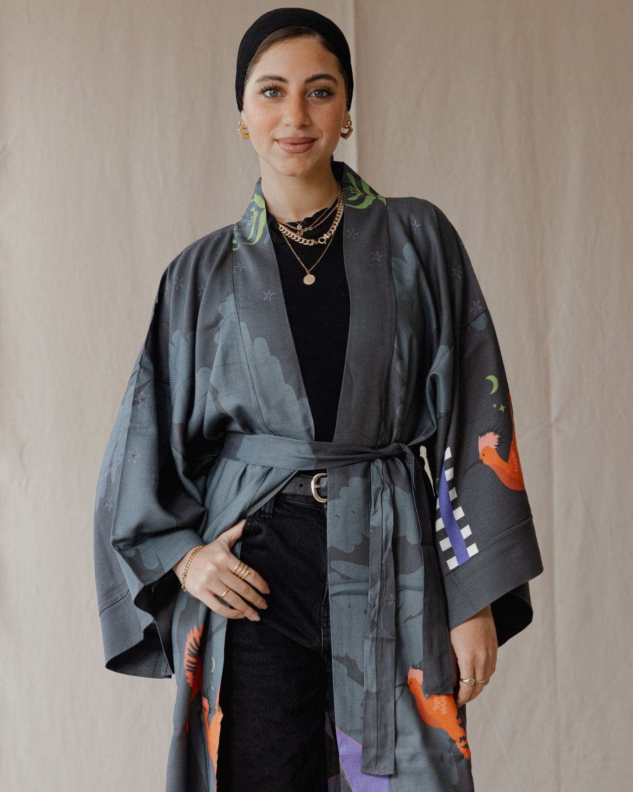 Kimono con ciondolo dell'upupa nero