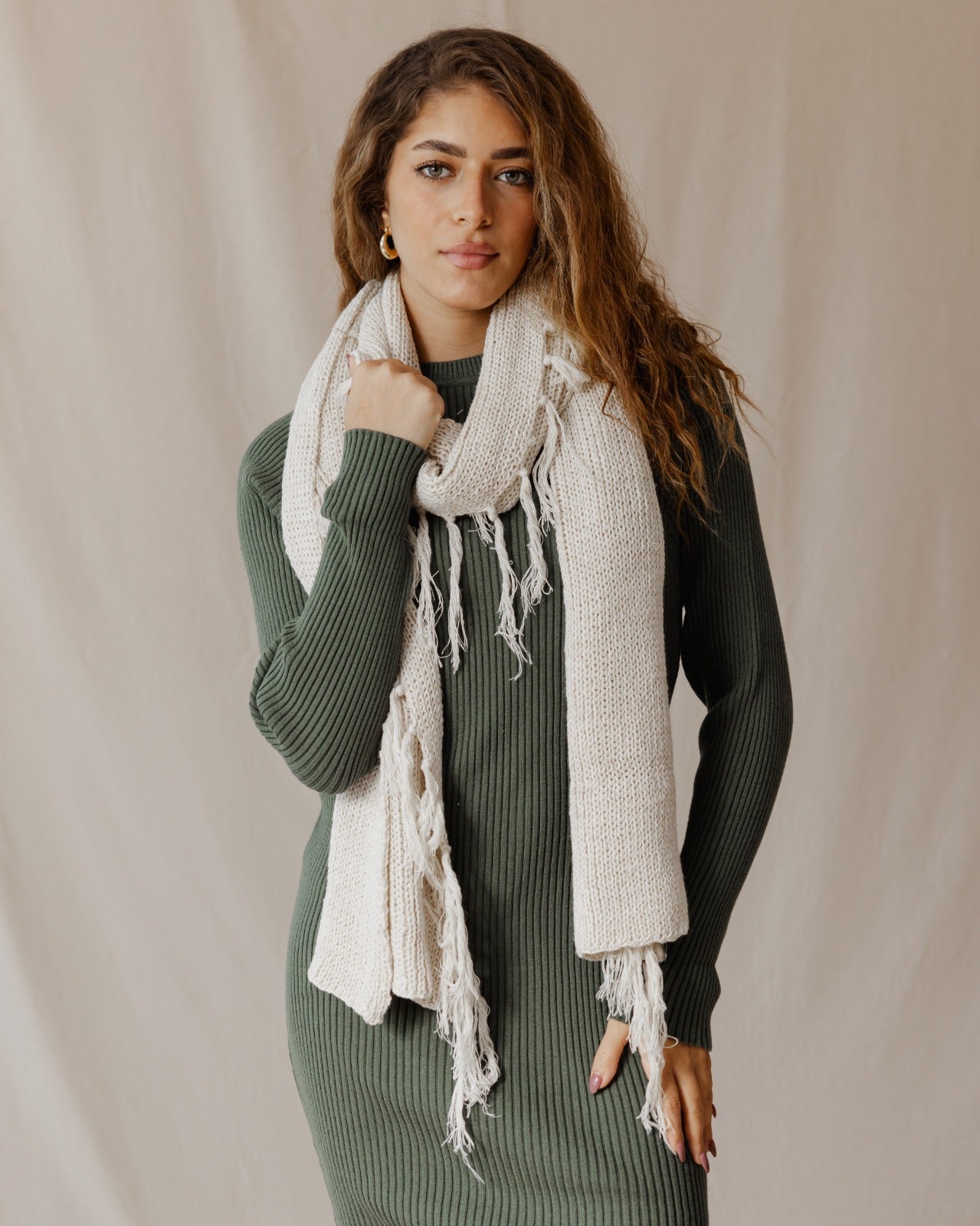 Handgemachter Allover Fringe Schal Beige