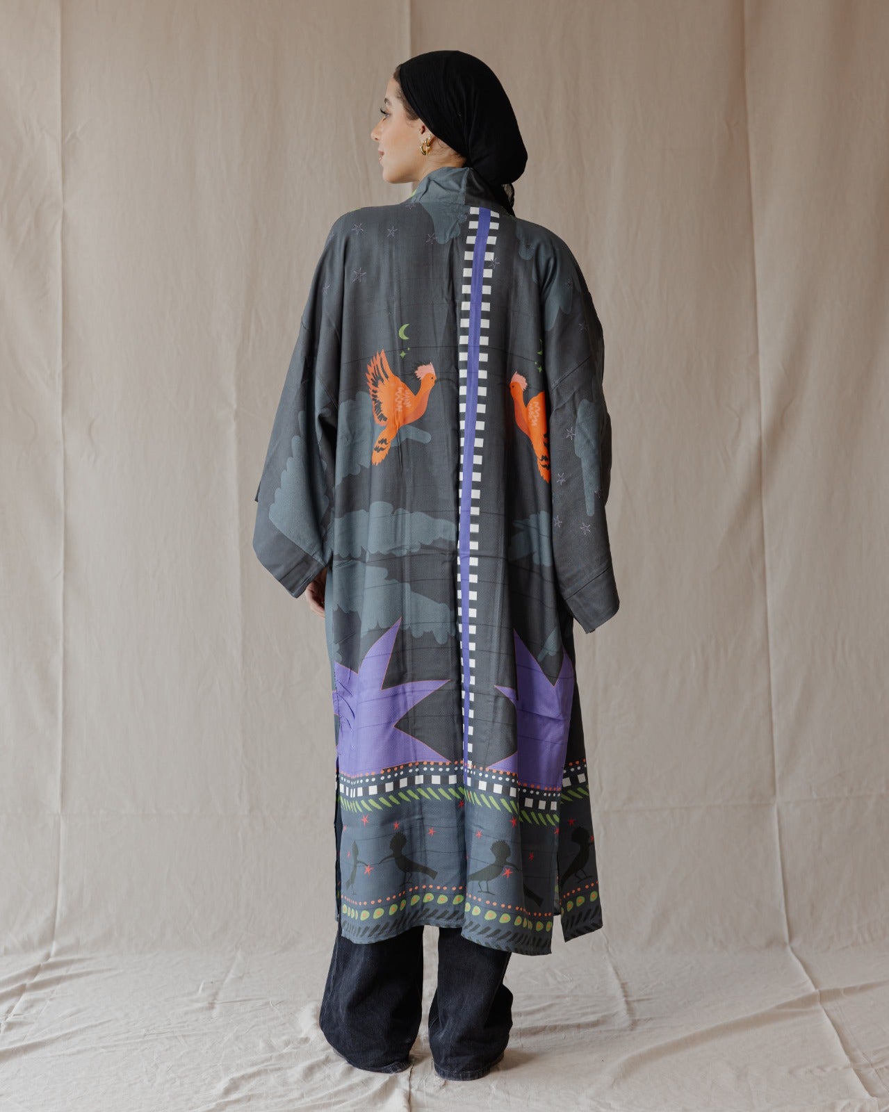 Kimono con ciondolo dell'upupa nero
