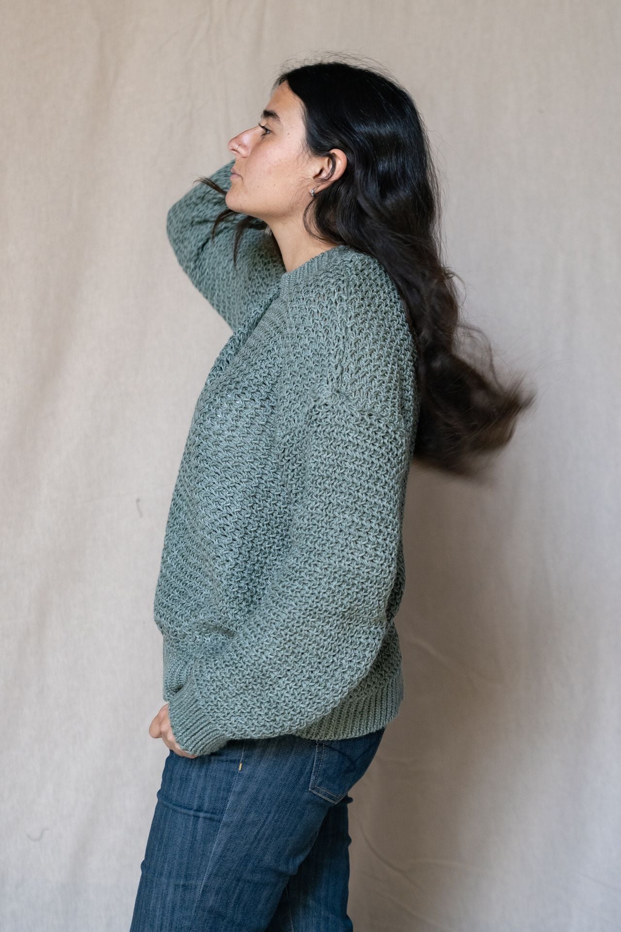 Maglione lavorato a maglia in grigio verdastro