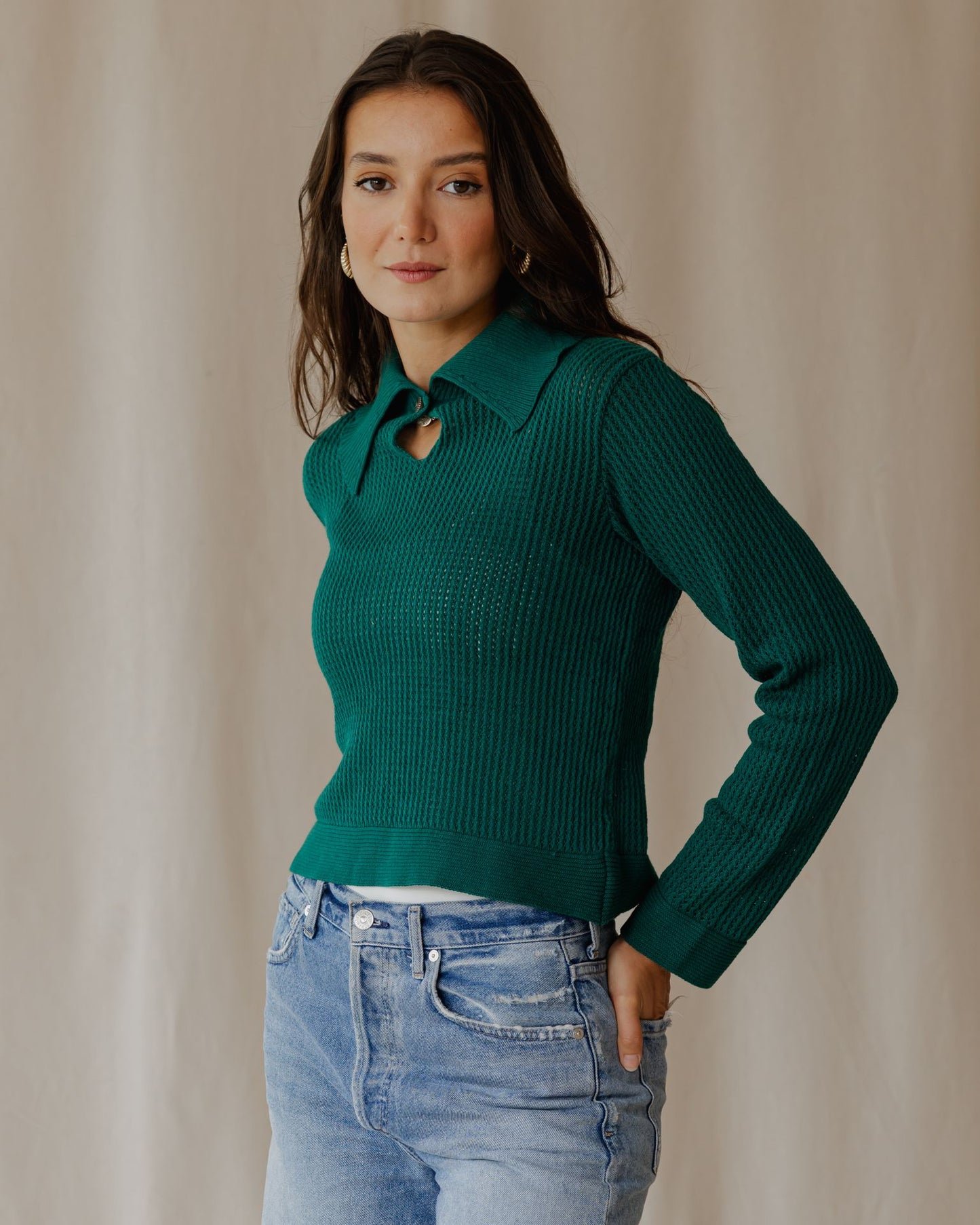 Il maglione estivo in verde acqua