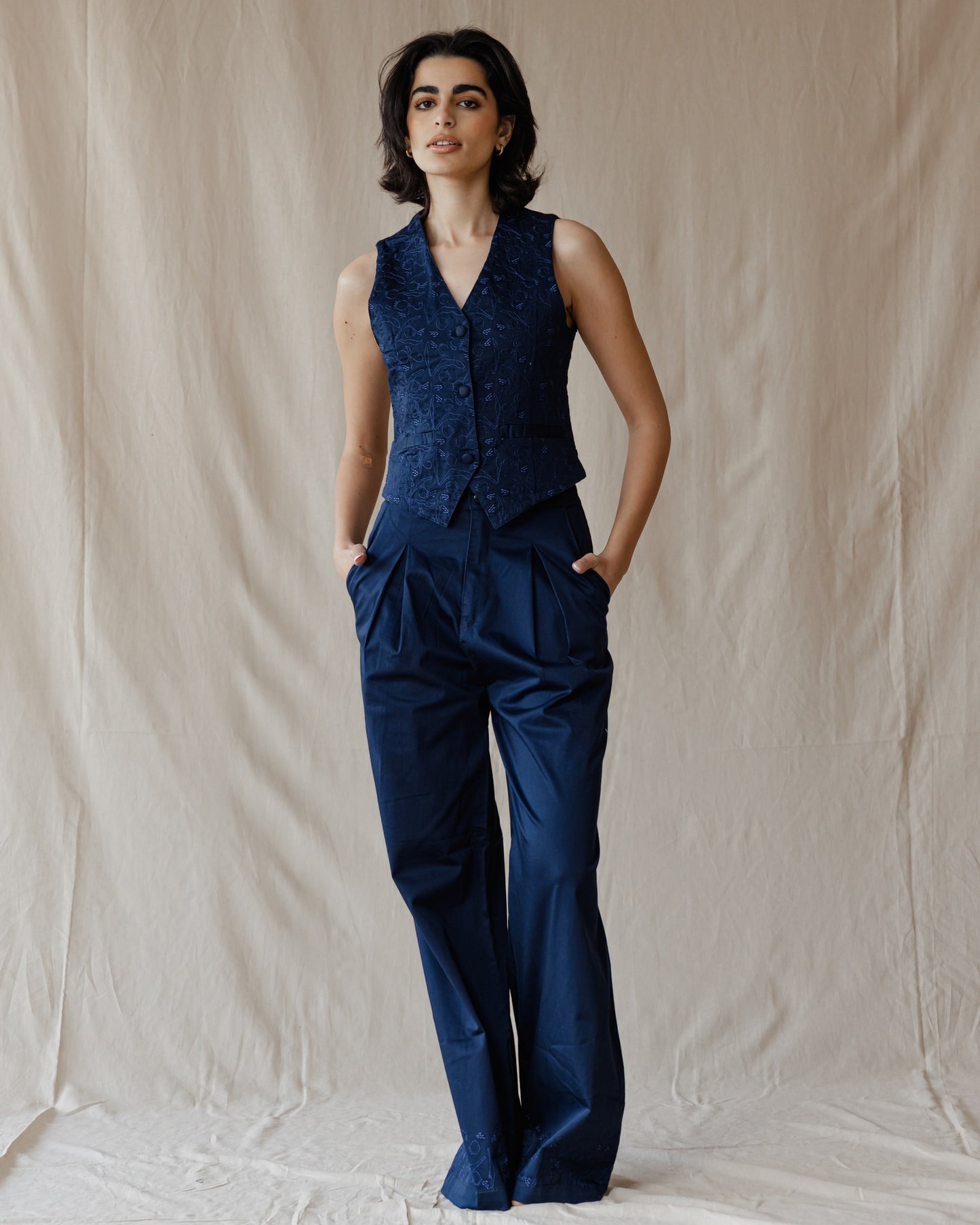 Set ricamato melograno blu navy