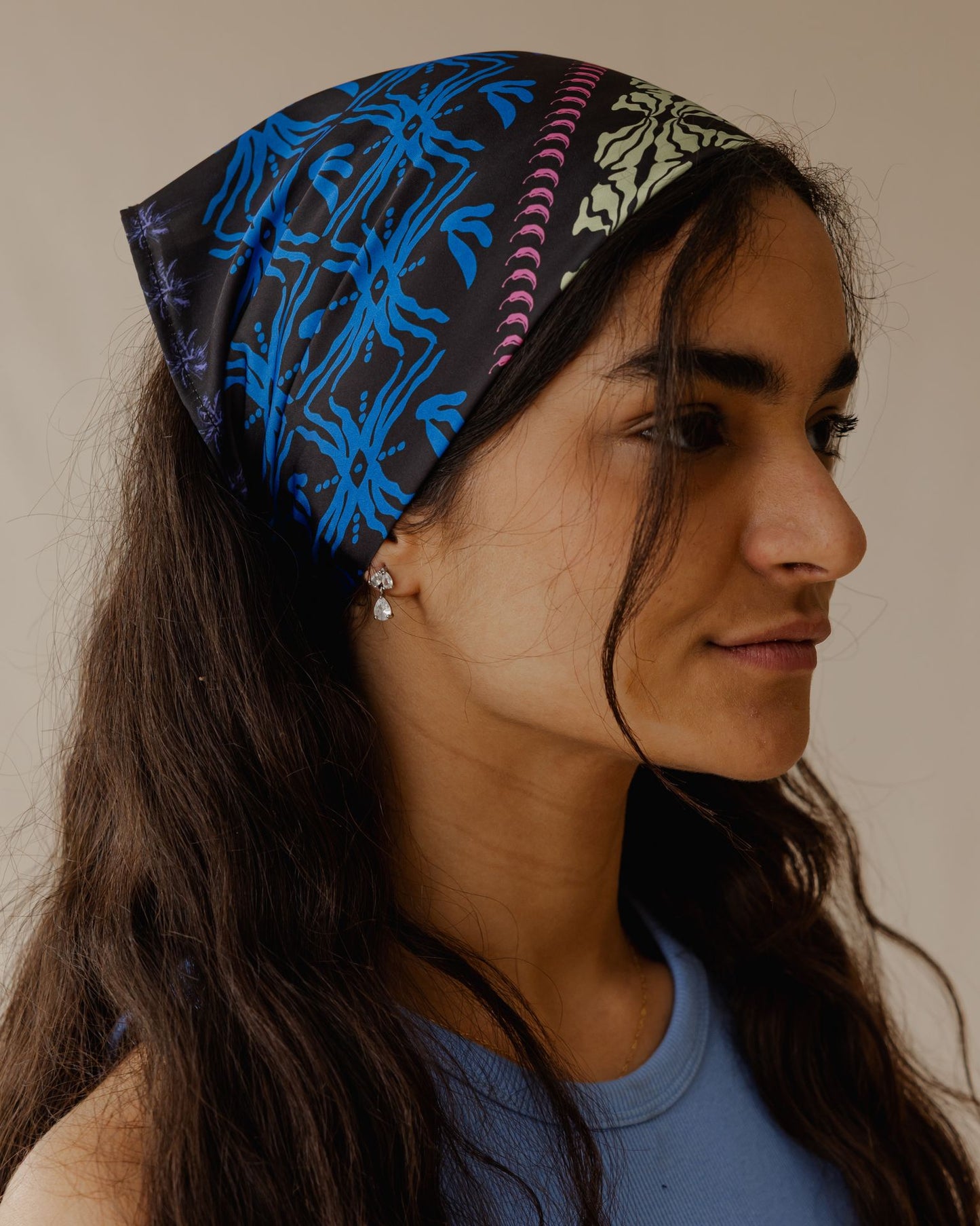 Shiny Nightfall Scarf In Black