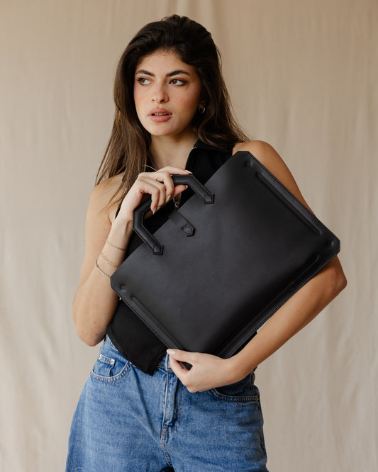 Classic Black Handle Sleeve