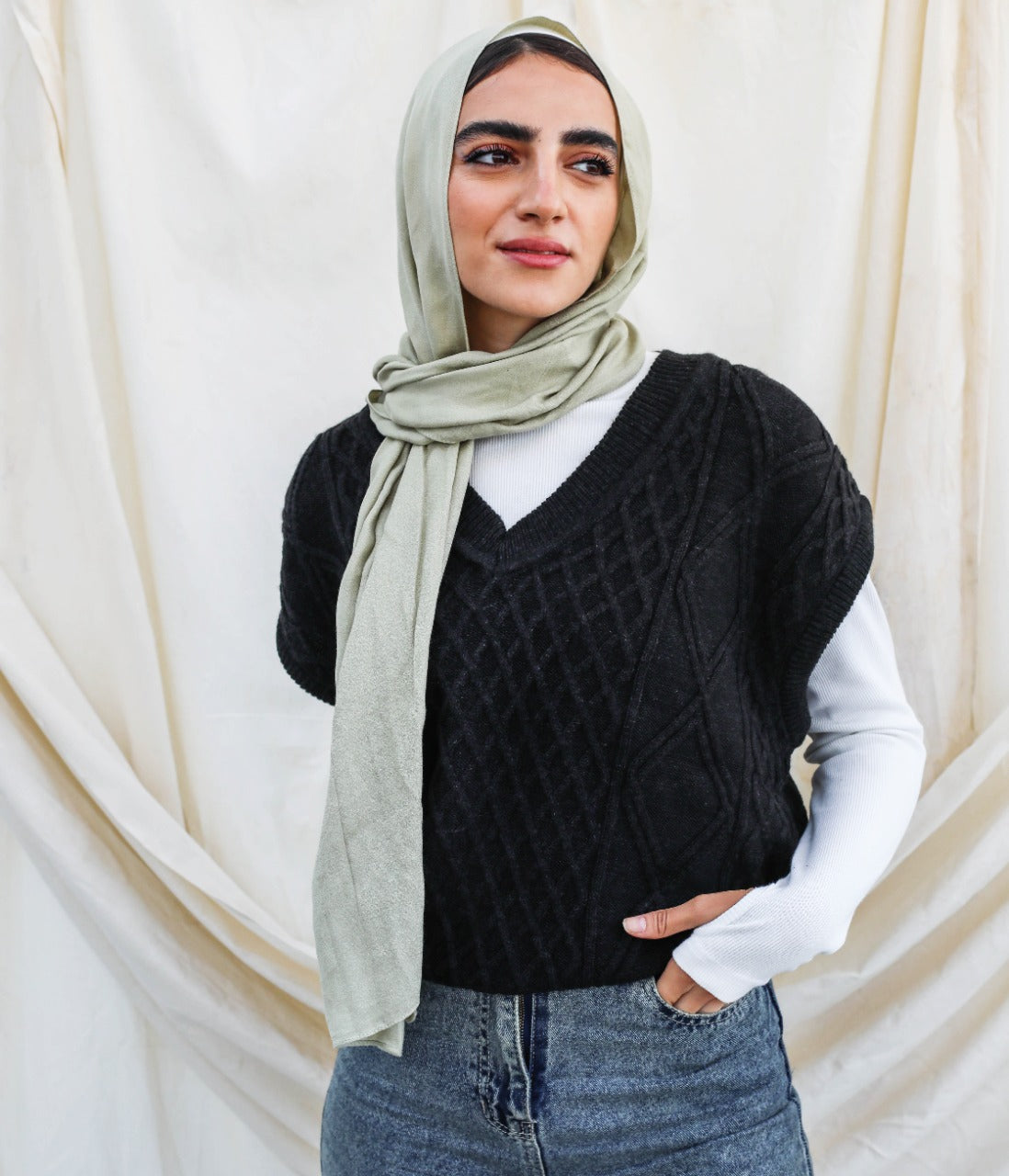 Knitted Wool Vest Black