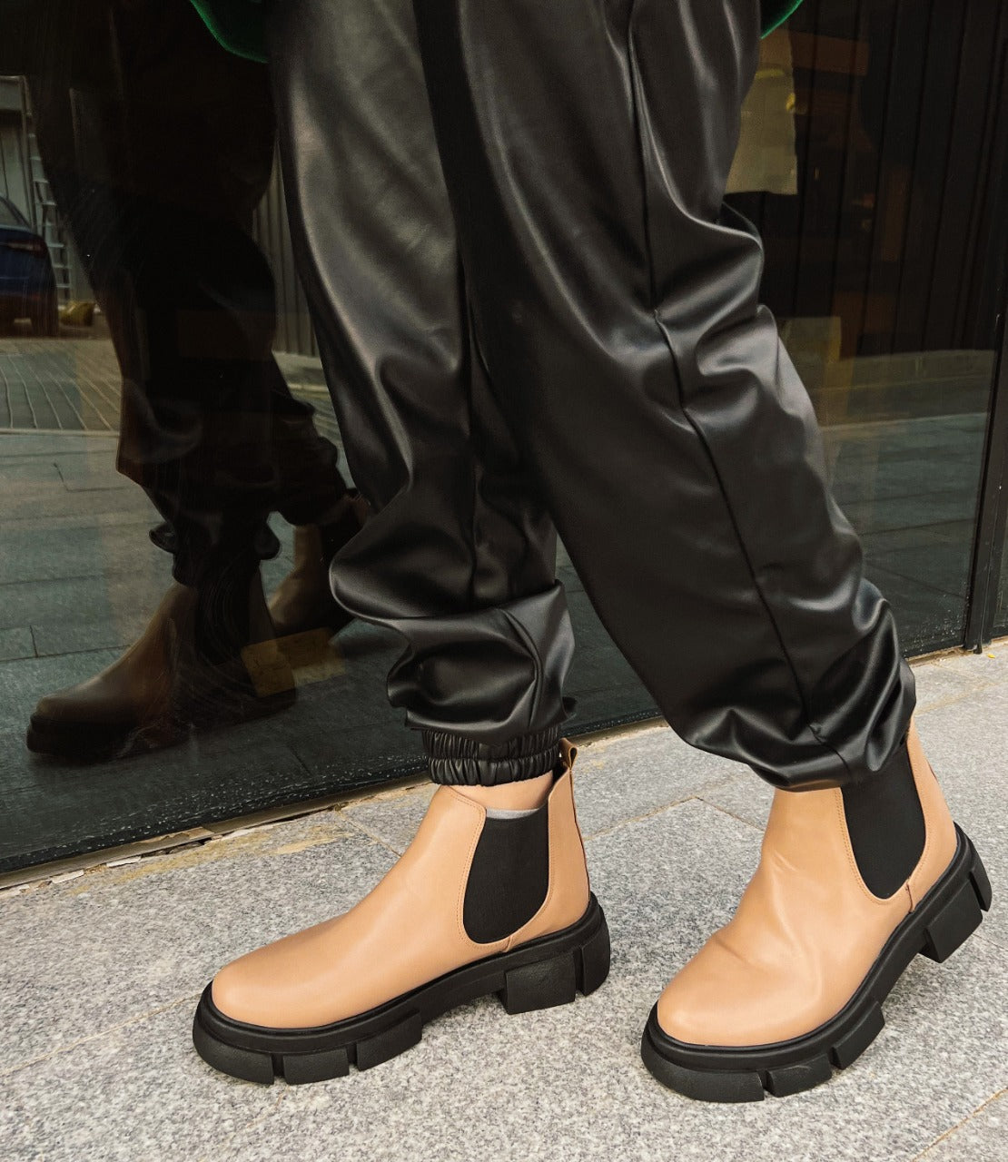 Bottes Chelsea en Cuir Chunky Beige