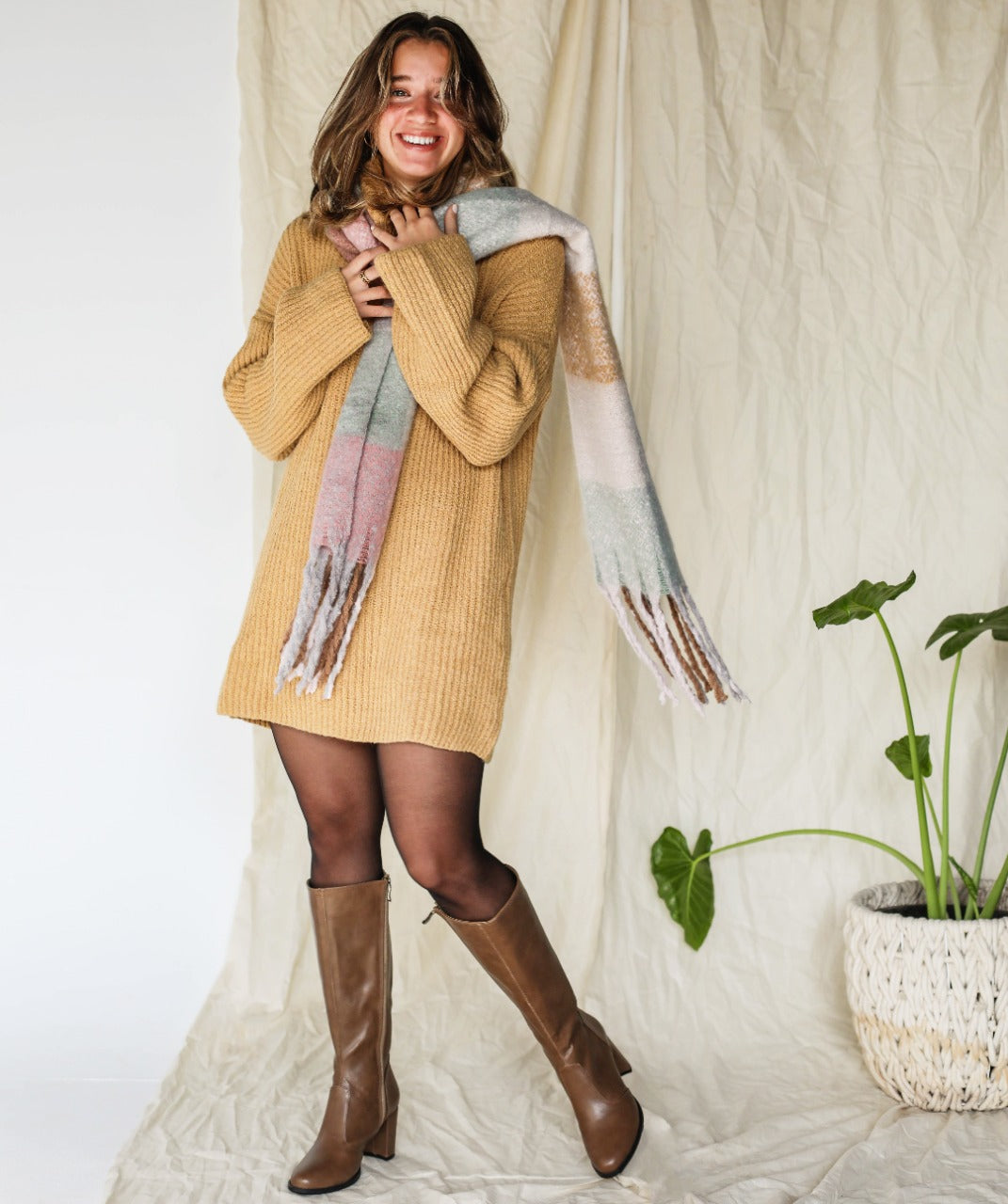 Knee High Leather Boots Cafe