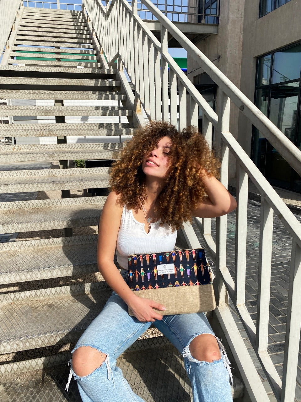 Bolsa negra para mujeres juntas