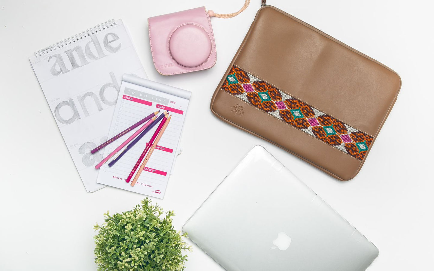 Cafe Etamine Laptop Sleeve
