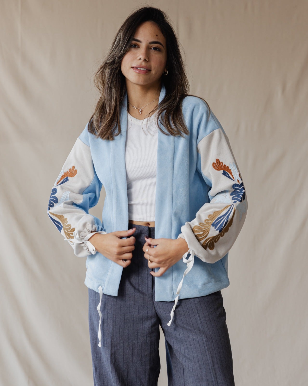 Chaqueta Shiraz Bloom en azul bebé