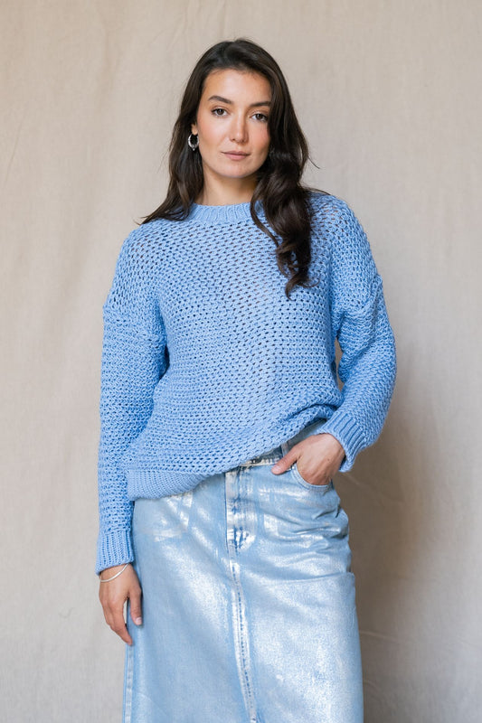 Maglione lavorato a maglia in azzurro