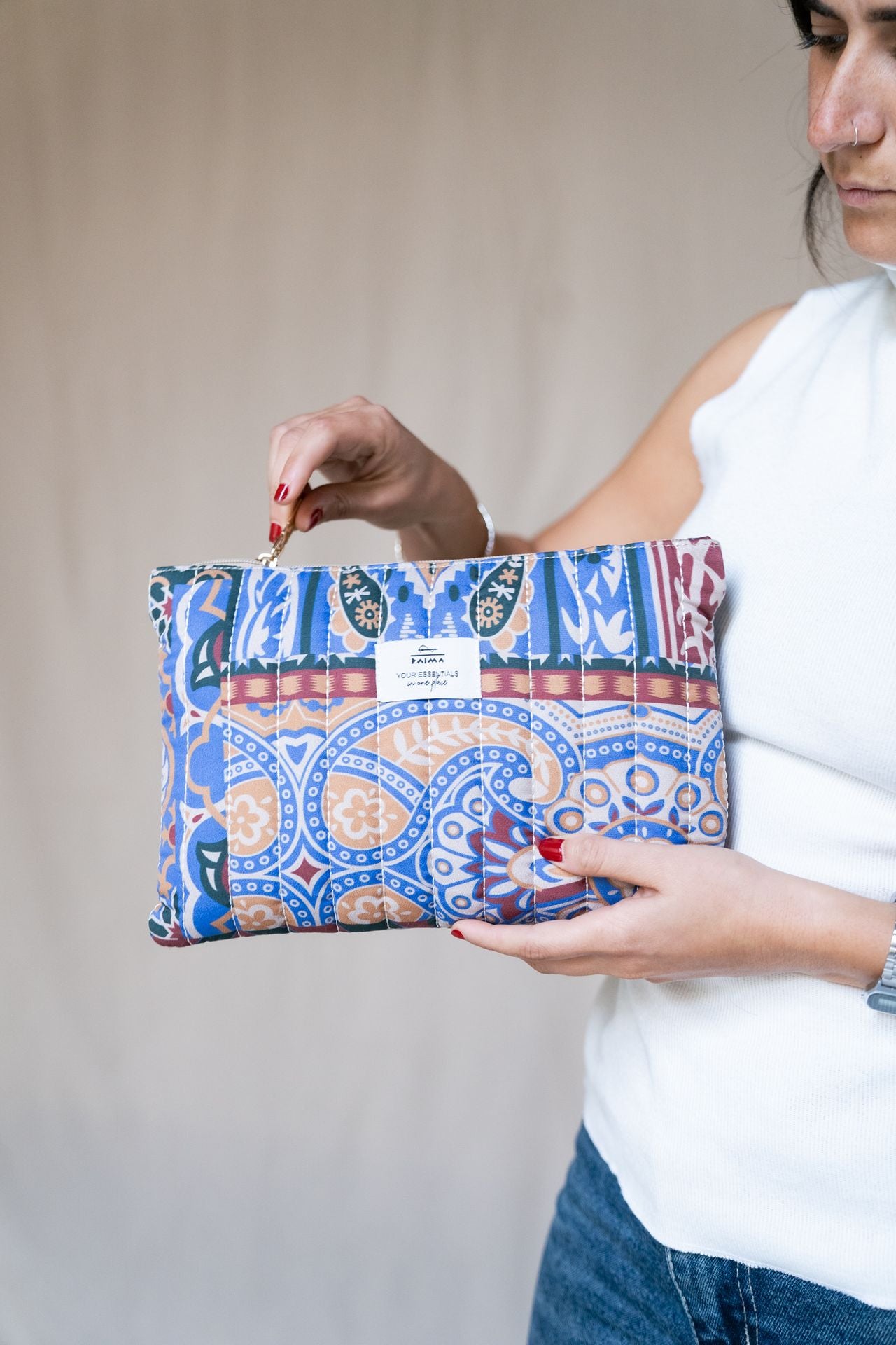 Bolsa acolchoada em mosaico