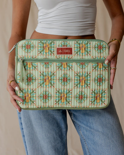 Palma X Ellie Pottery Keeper Laptop Sleeve