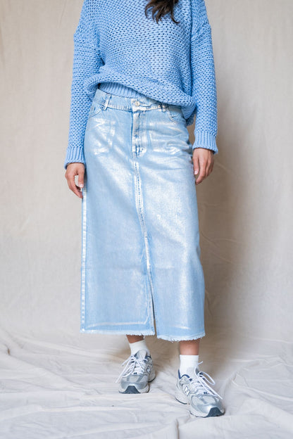 Gonna in denim metallizzato con spacco