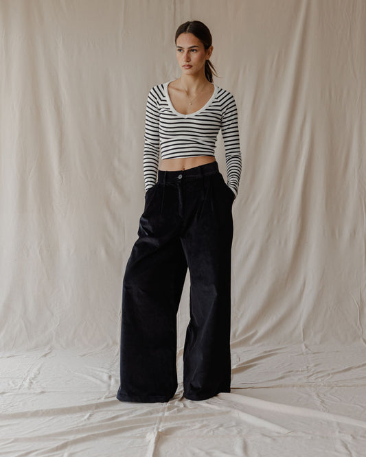 Pleated Cord Black Pants