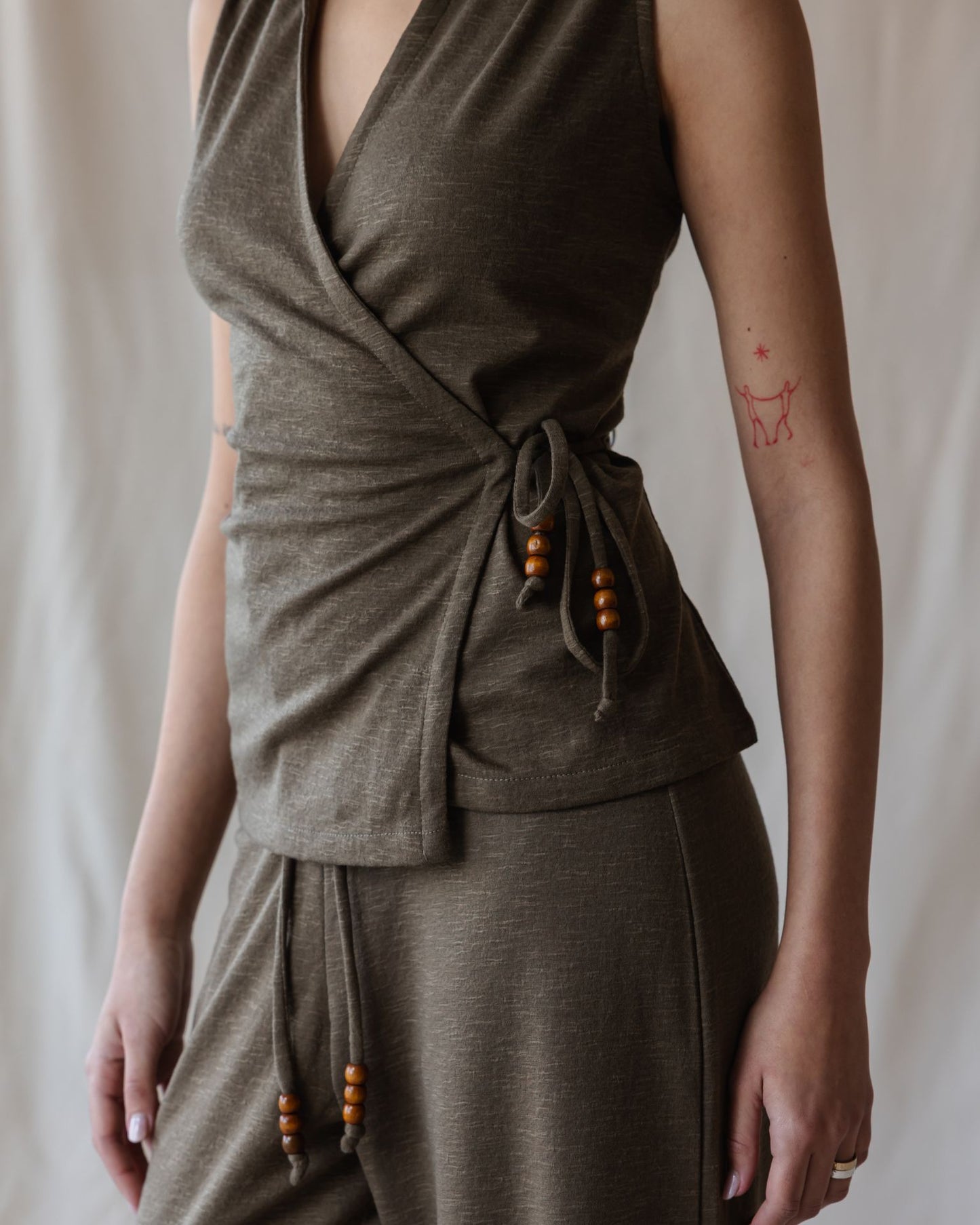El Conjunto Daybreak Olive