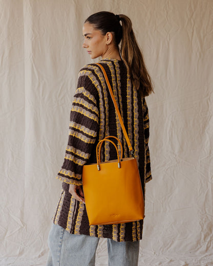 Bolso Tote Linea de Piel Genuina en Tostado