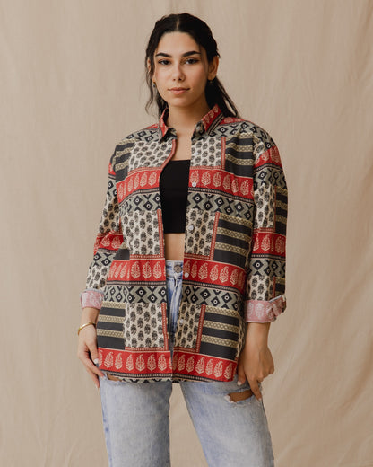 Camisa de patchwork con estampado rojo y blanco