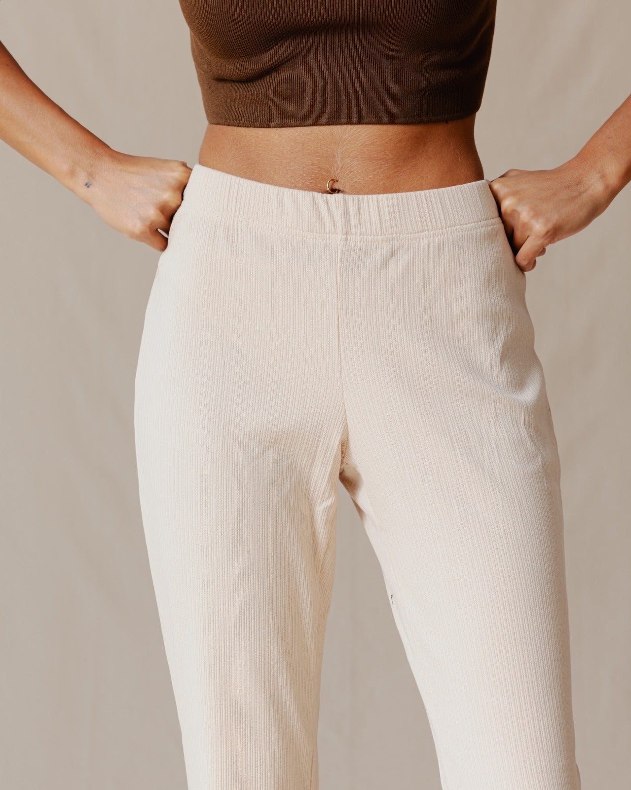 Pantalon côtelé évasé Beige