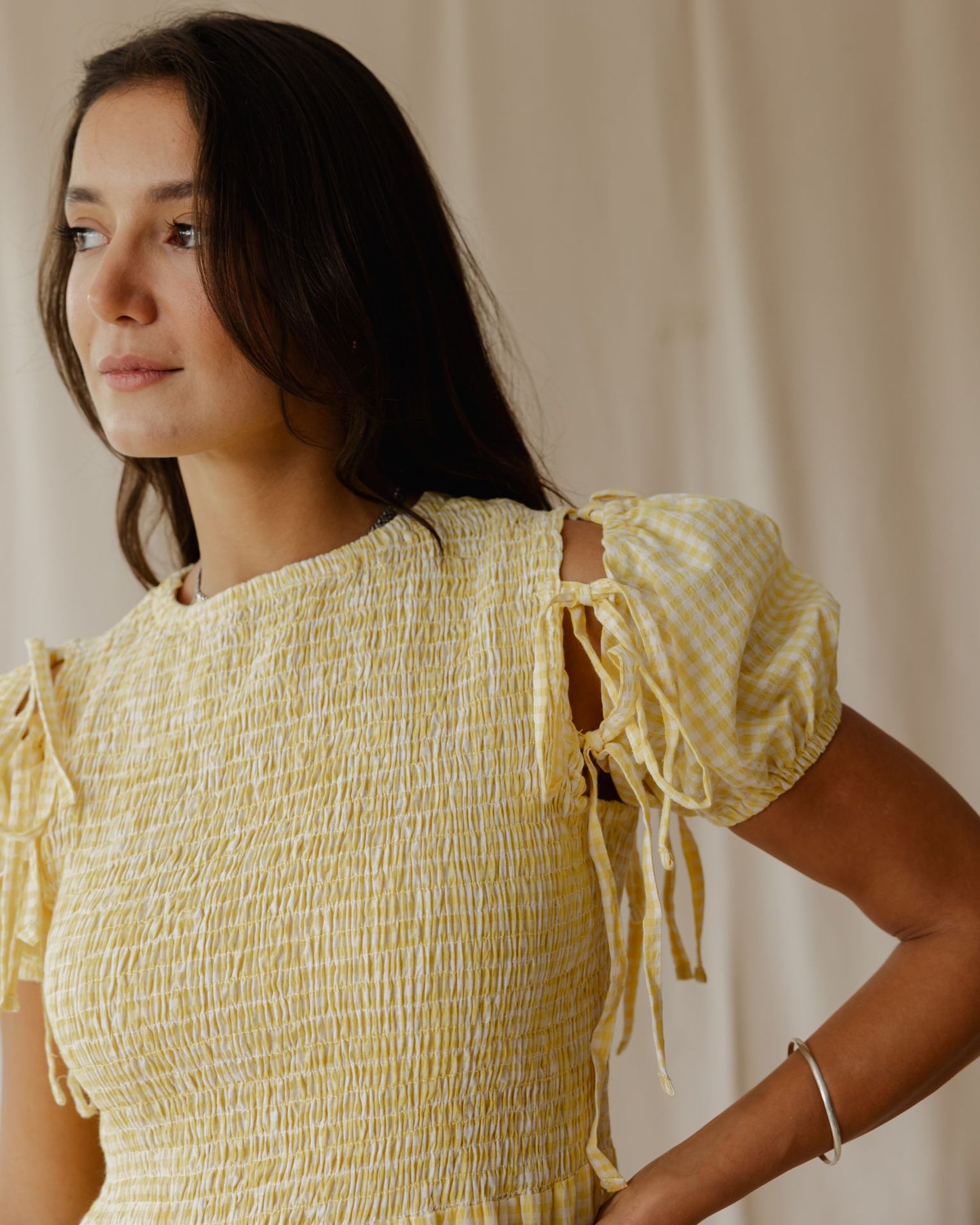 Robe jaune pastel pique-nique