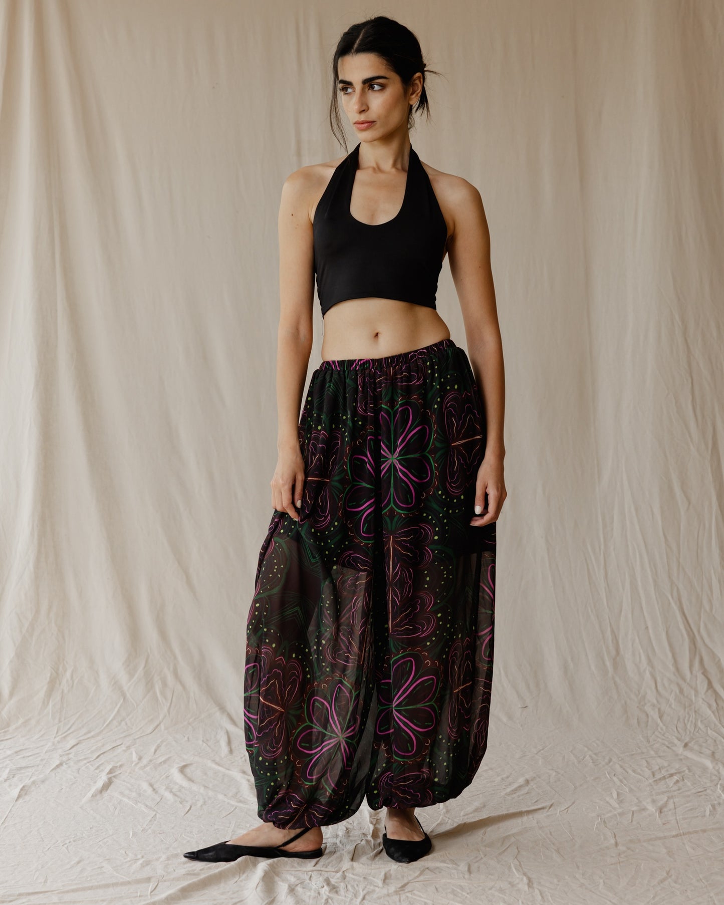 Pantalones Noir Bloom
