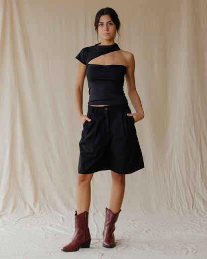 Los Pantalones Cortos Pleat Negro
