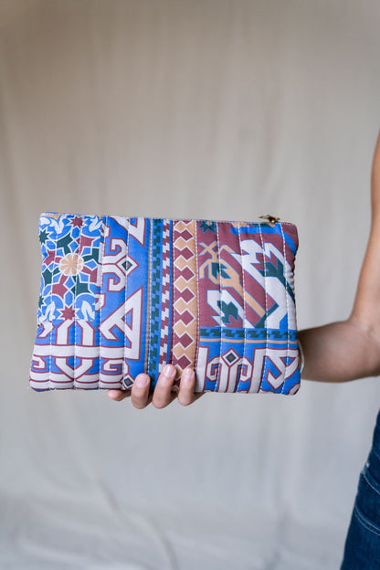 Bolsa acolchoada em mosaico