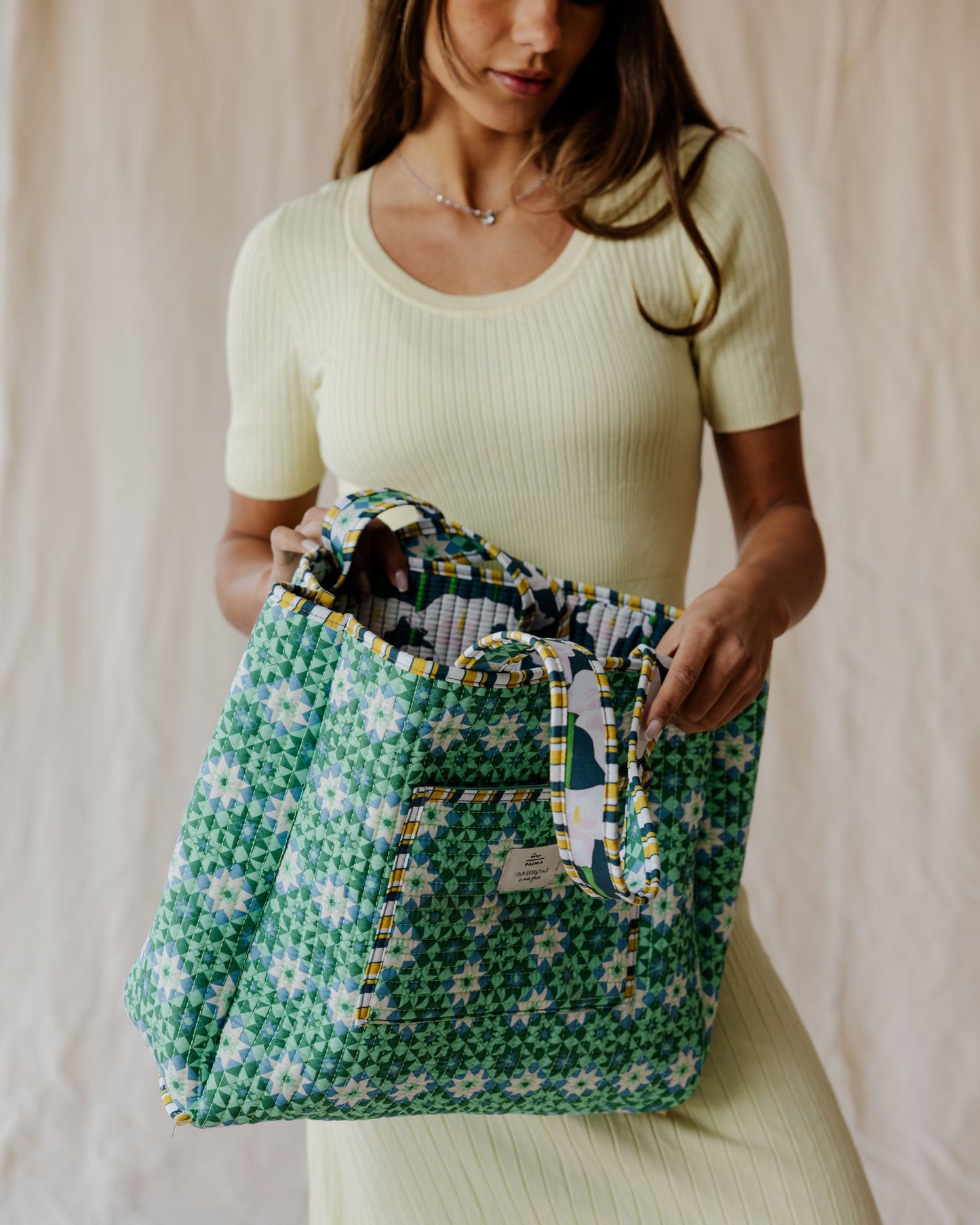 Bolso Tote Acolchado Tile & Lily