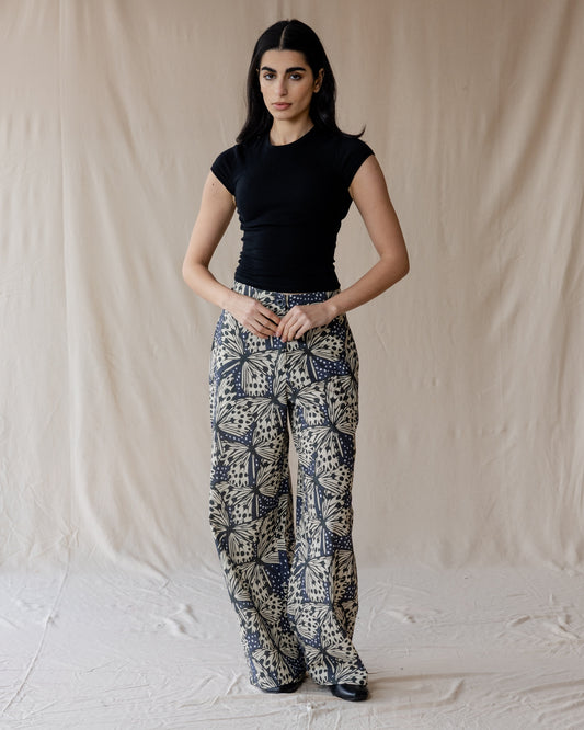 Wings of Bloom Pants In Ivory Noir
