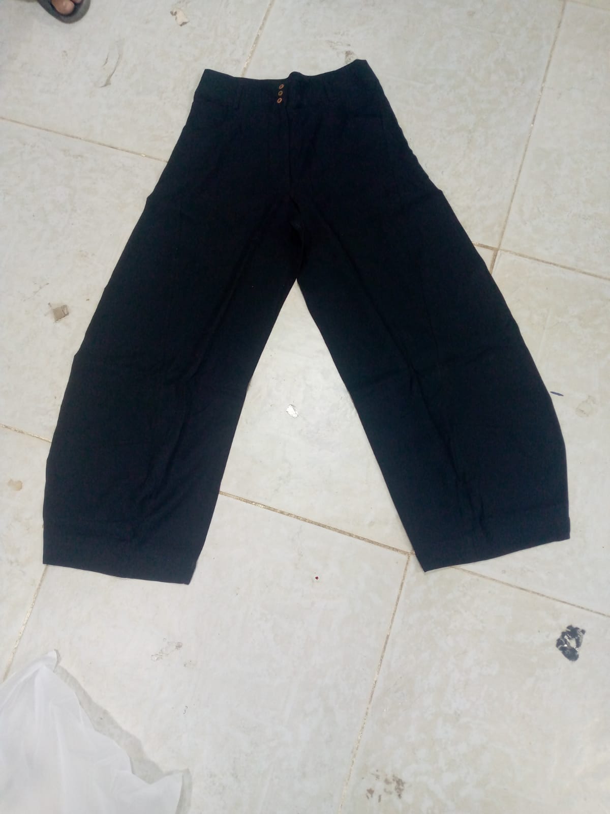 Lyra Black Pants