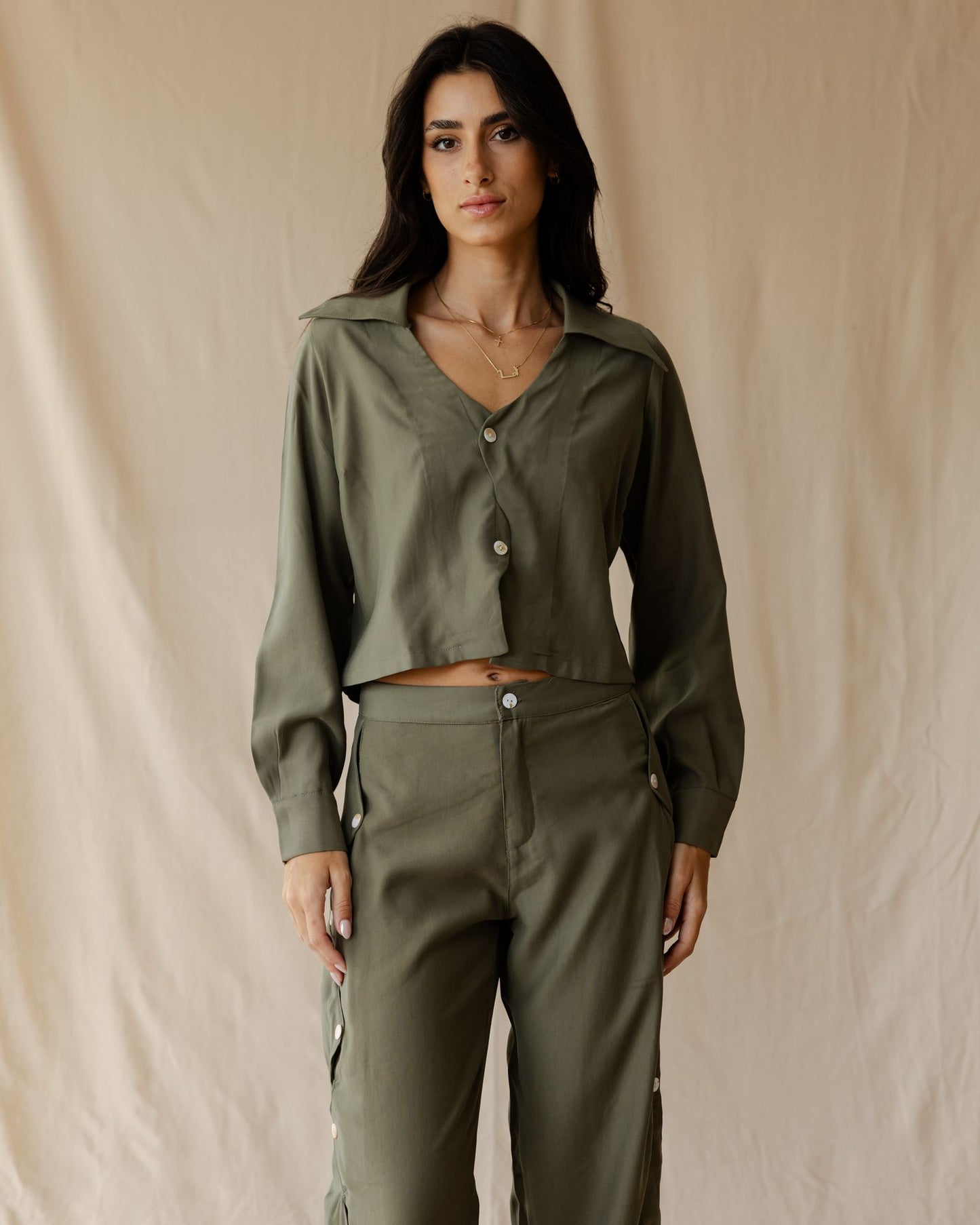 Théa Olive Shirt