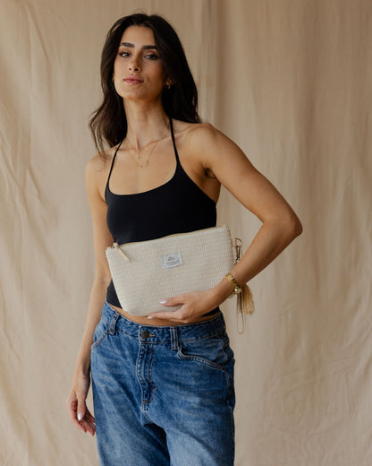 Soft Sand Essential Clutch