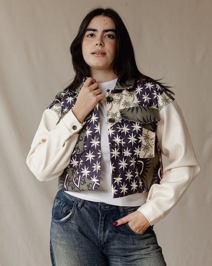 Veste courte à imprimé éclectique beige