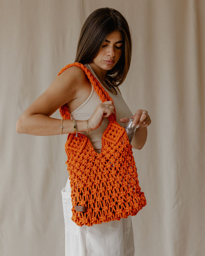 El bolso de crochet para todos los días en color naranja