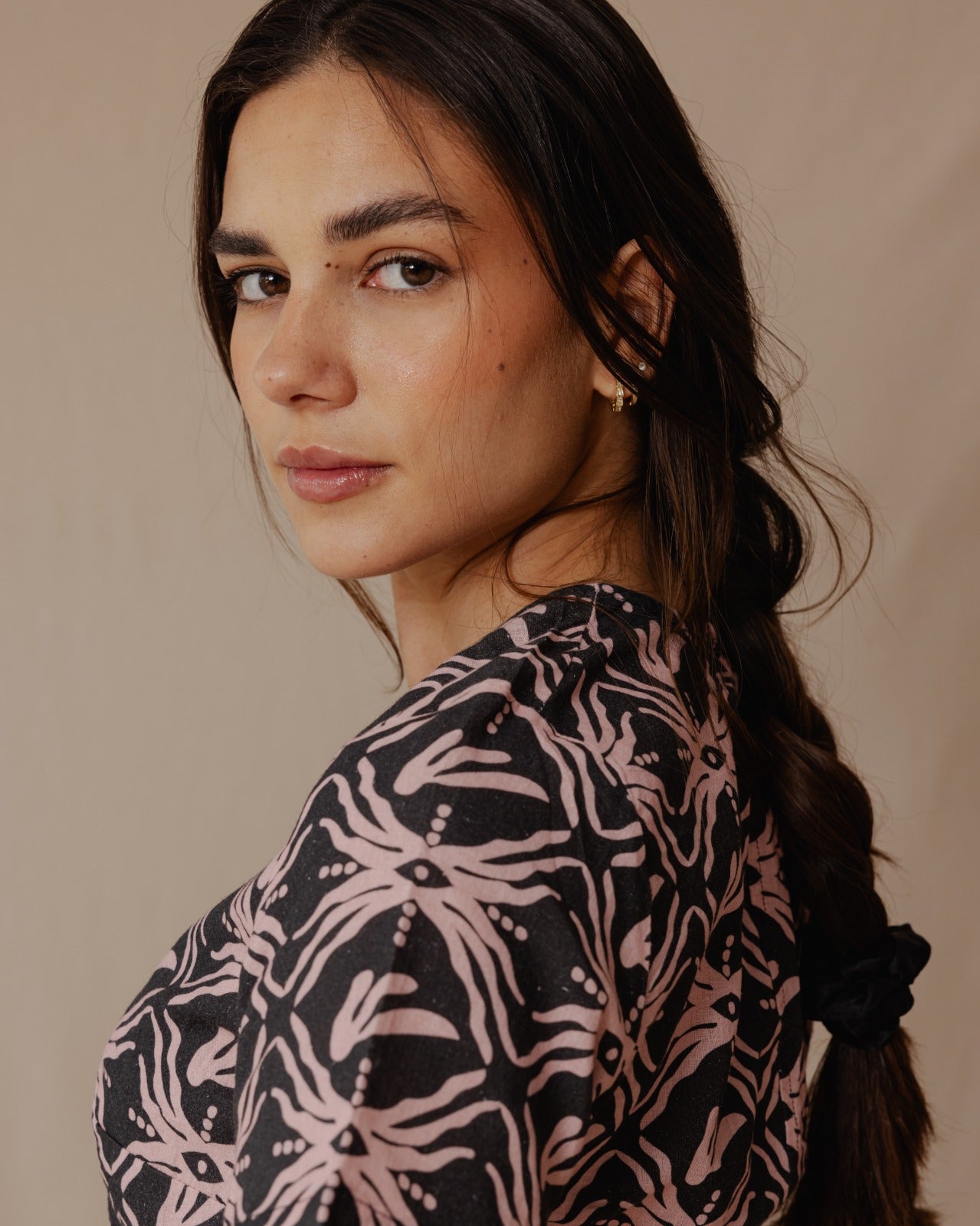 Bali Trip Top in lino color carbone