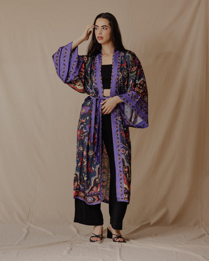 Kimono de cetim Azadeh em azul-petróleo