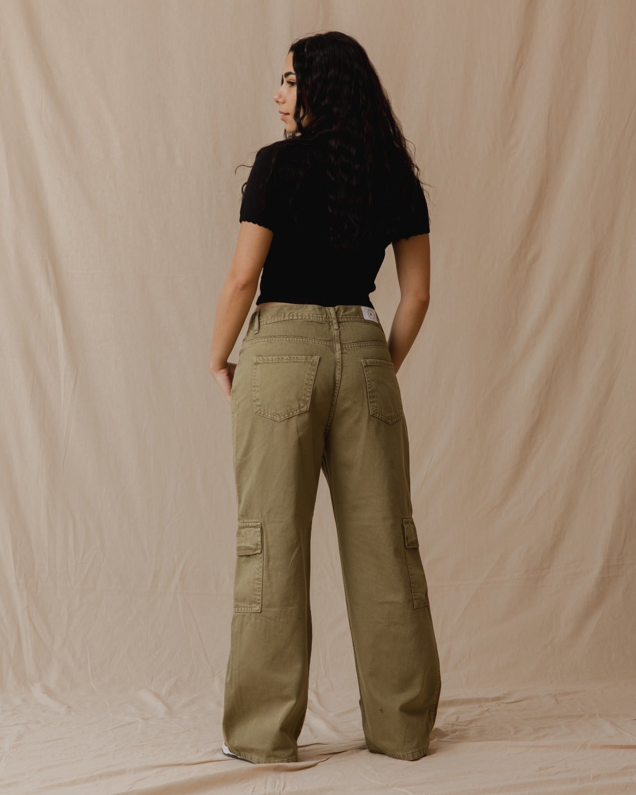Pantaloni cargo lavati in oliva