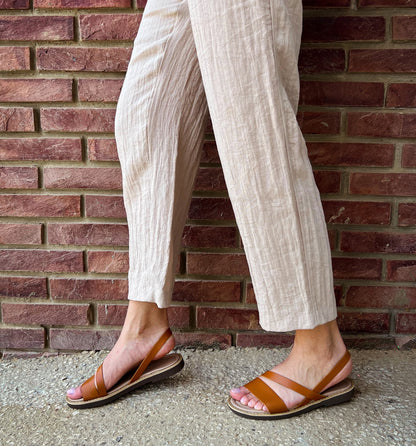 Minimal Sandales plates en cuir Havane