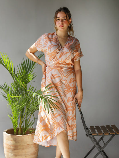 Vestito estivo a forma di stella marina color sabbia